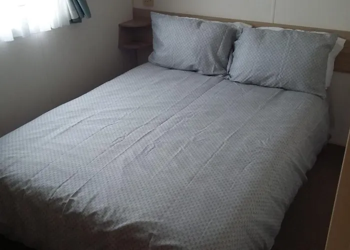 Aldeamento Turístico Kingdom *